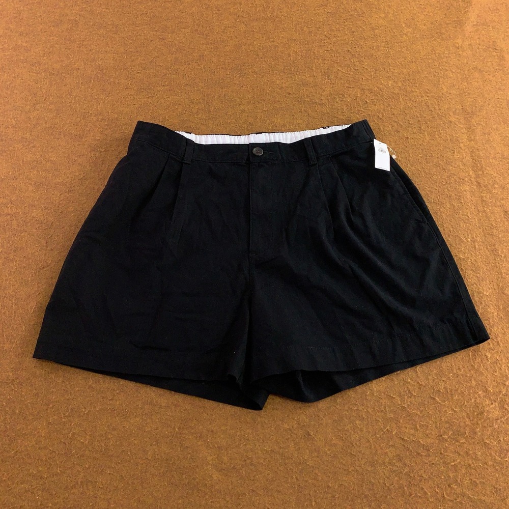Old Navy Womens Large Black Extra High-Rise Pleated OG Chino Shorts NWT